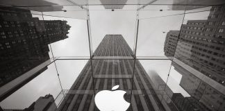 Apple and cryptocurrency - hiring new position